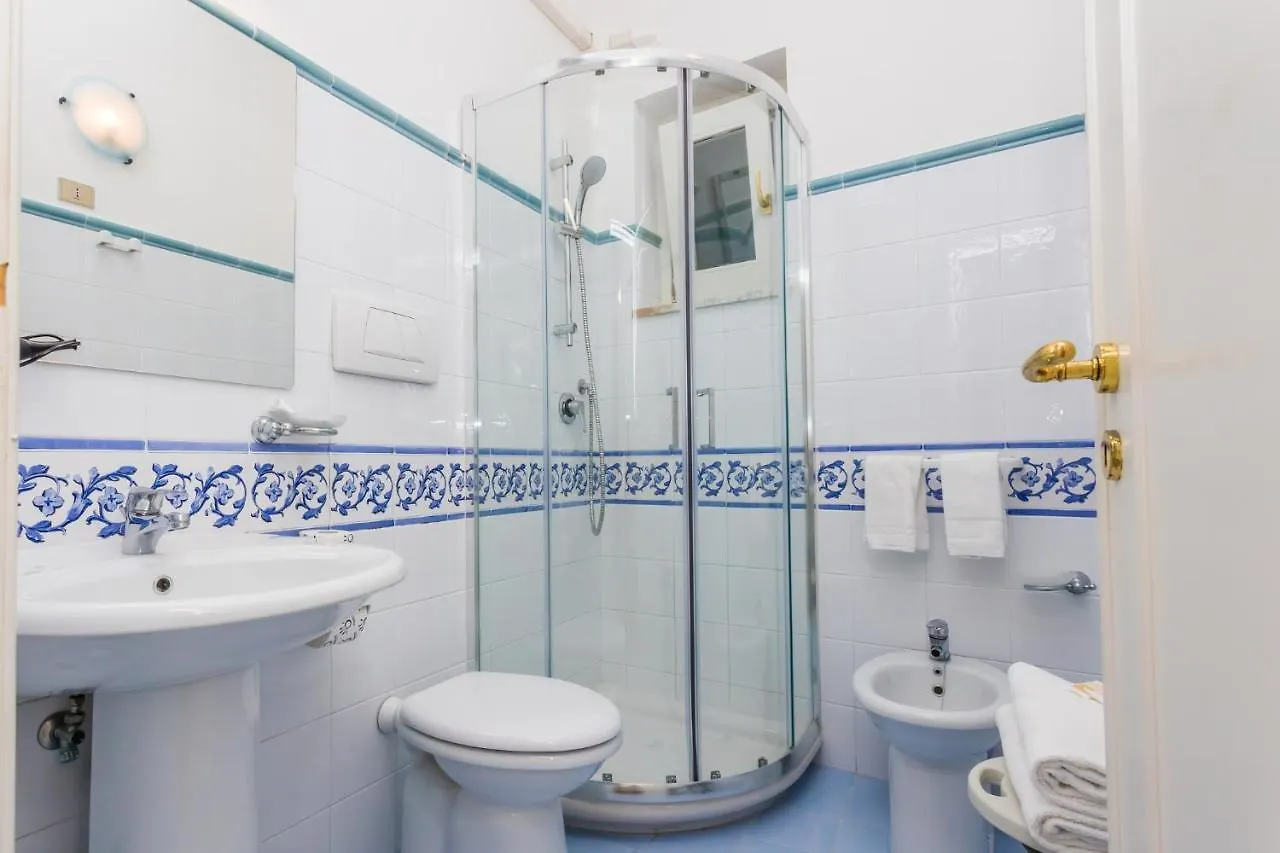 Pensión Hotel La Piazzetta Amalfi
