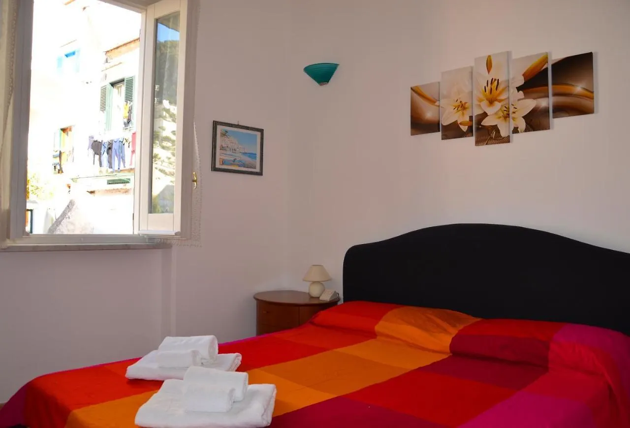 Hotel La Piazzetta Amalfi 2*,  Italia